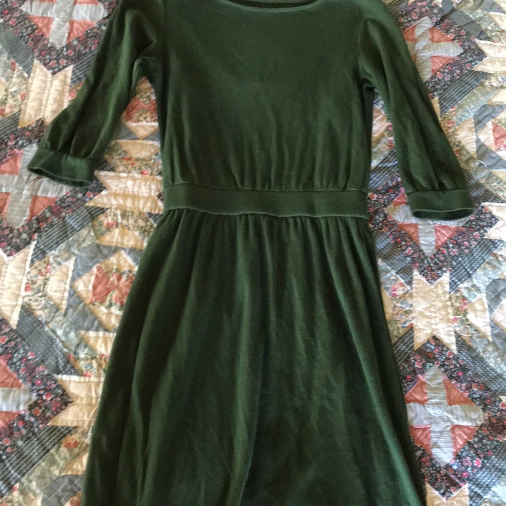 Fair Indigo dark green dress.  Over the knee length.  XS